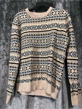 Old Navy Fair Isle Crewneck Sweater in Cream, Blue and Black
